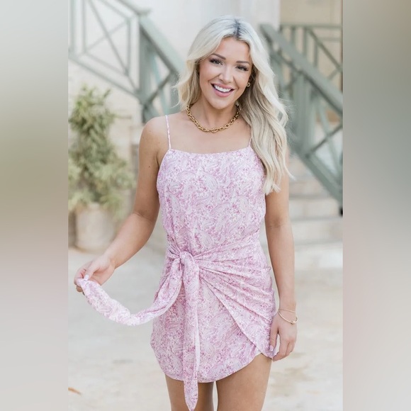 NWT Pink Lily Better Get Going Pink Paisley Wrap Mini Dress - Picture 2 of 12